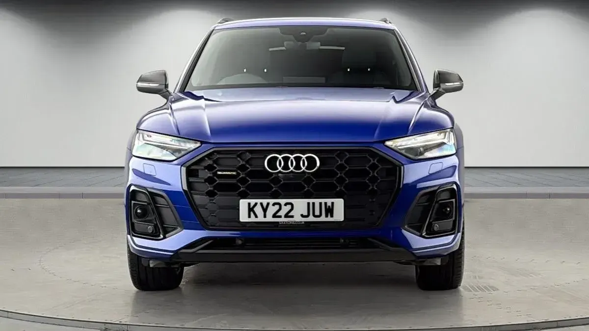 Used Audi Q5 Comfort 265 HP (194 kW) 2022 Blue SUV