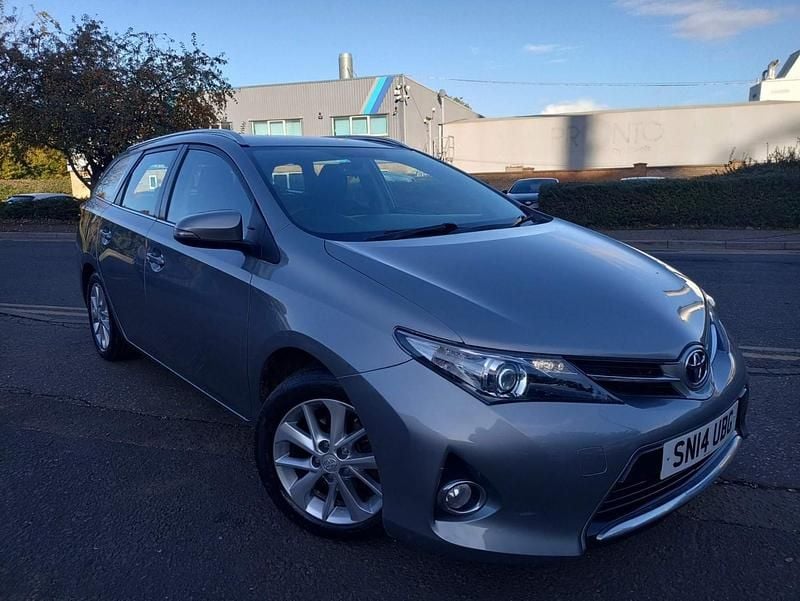 Grey Used 2014 Toyota Auris Estate | £3,999 (Fair price) - Image 1/4