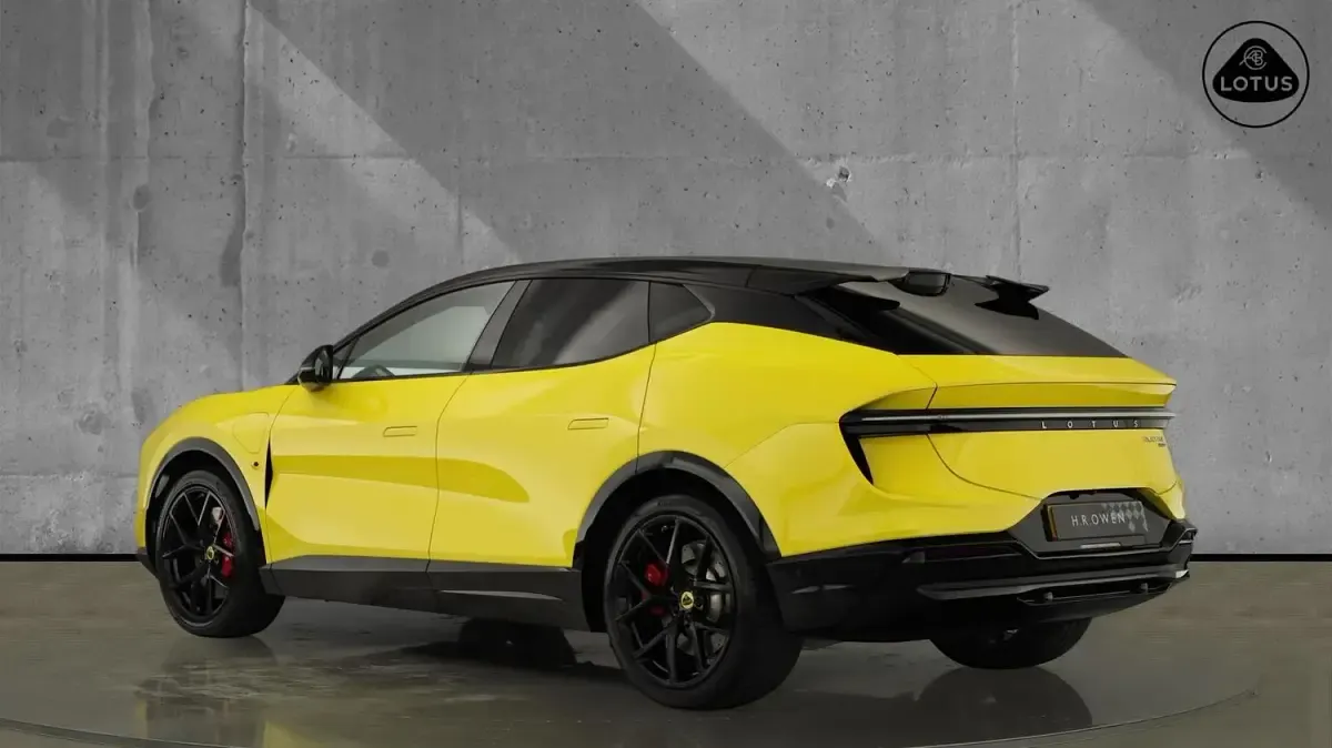 Used Lotus Eletre 450 kW (612 HP) 2025 Yellow SUV