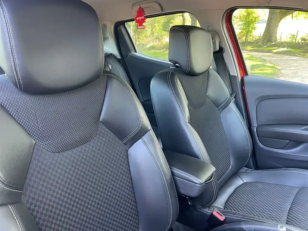 Używany Renault Clio IV Dynamique 2017 Czerwony Hatchback