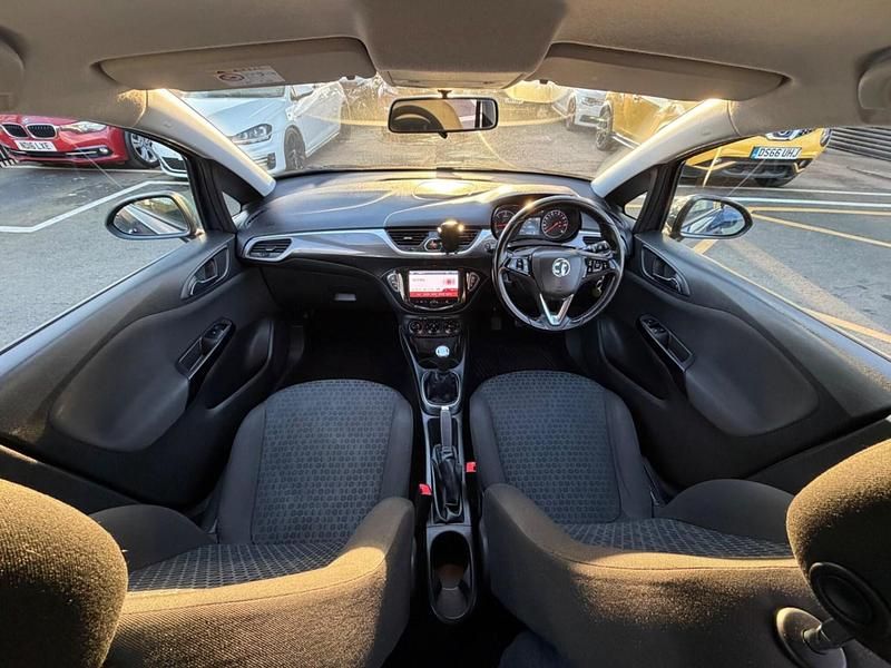 Second-hand Vauxhall Corsa Design Edition 95 CP (69 kW) 2015 Albastru Hatchback