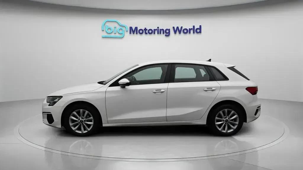 Used Audi A3 Sportback 110 HP (80 kW) 2023 White Hatchback