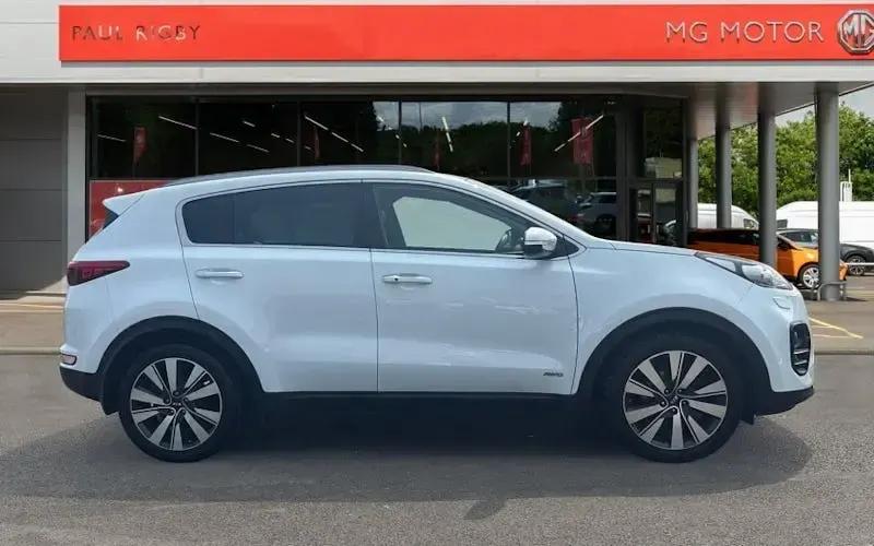 Used Kia Sportage 185 HP (136 kW) 2016 White SUV