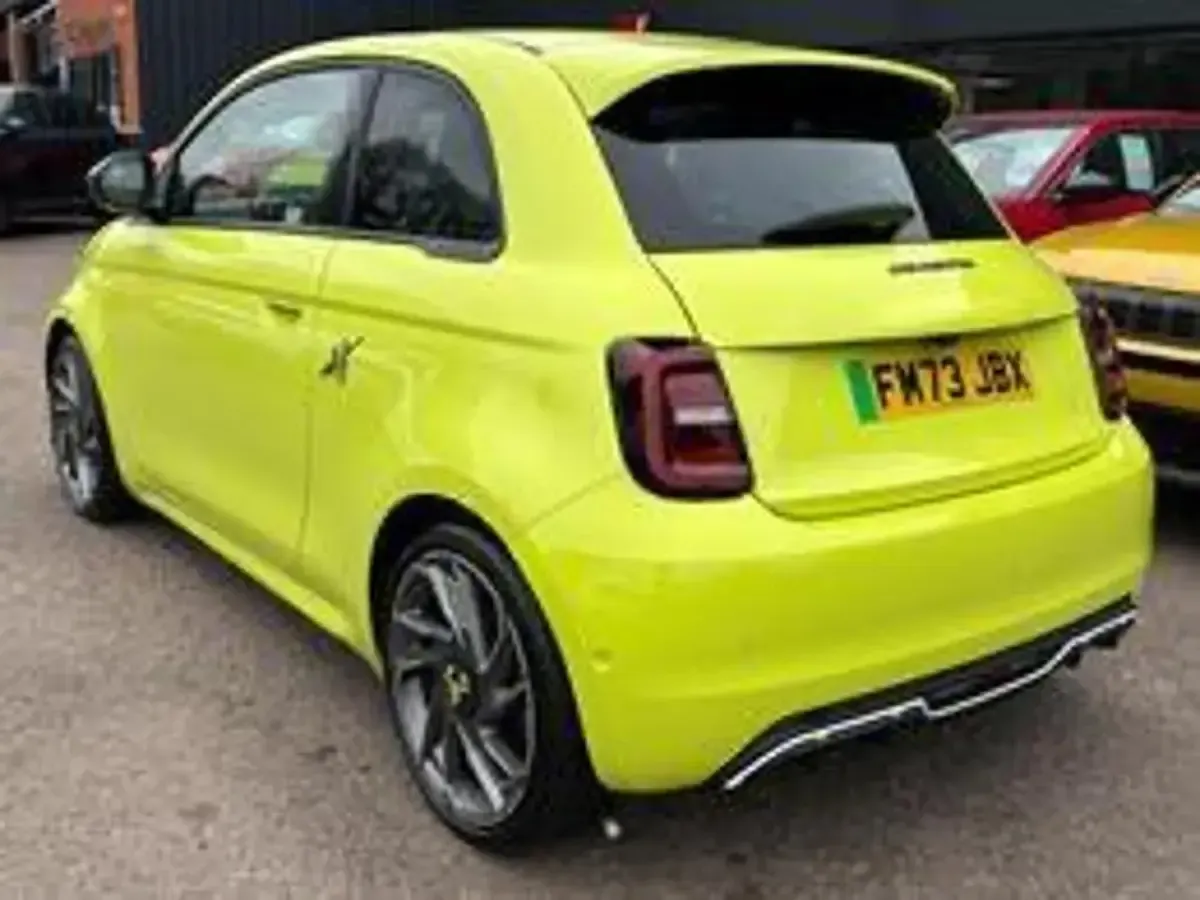 Used Abarth 500e Scorpionissima 112 kW (153 HP) 2024 Green Hatchback