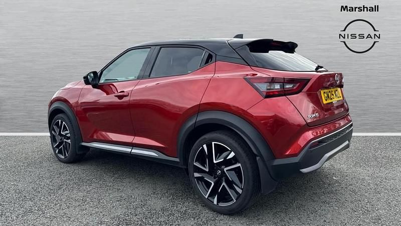 Used Nissan Juke Tekna+ 114 HP (83 kW) 2025 Fuji sunset red SUV