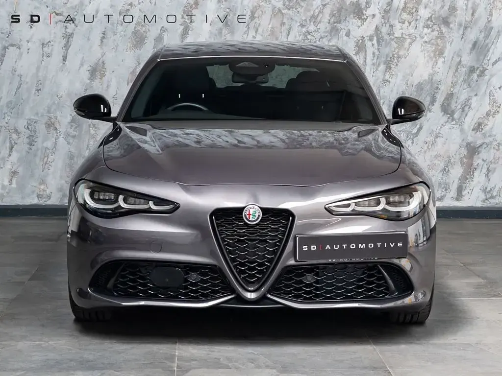 Used Alfa Romeo Giulia Saloon Veloce 280 HP (205 kW) 2024 Grey Sedan