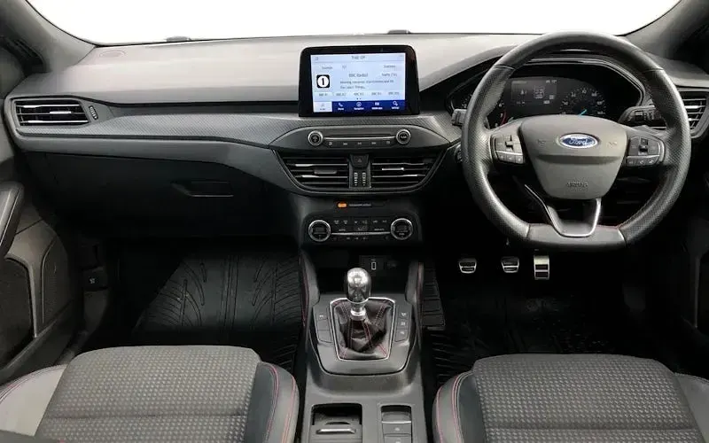 Used Ford Focus ST-Line X 125 HP (91 kW) 2020 White Estate