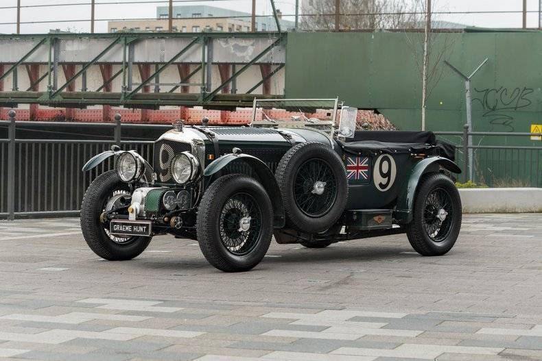 Green Used 1951 Bentley Mark VI Sedan | £300,000 - Image 1/4
