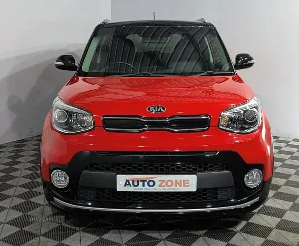 Used Kia Soul 132 HP (97 kW) 2017 Red SUV