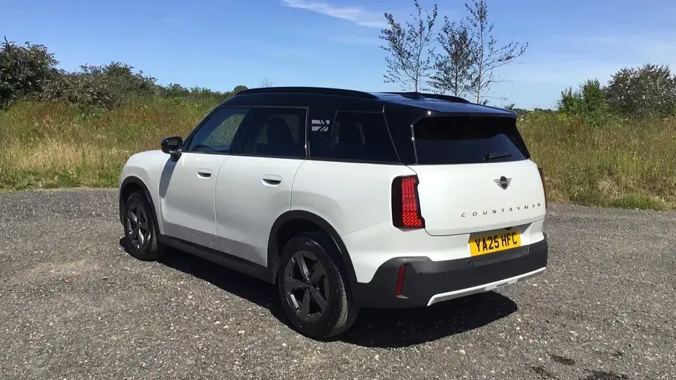 Used Mini Countryman 168 HP (123 kW) 2025 White SUV