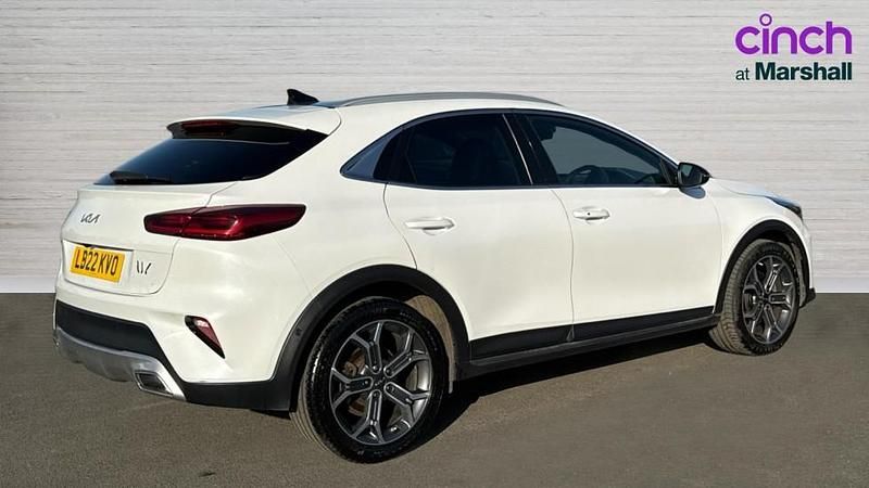 Used Kia XCeed 158 HP (116 kW) 2022 White SUV