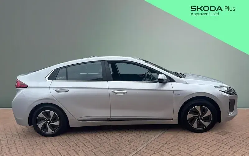 Used Hyundai Ioniq Premium 141 HP (103 kW) 2018 Hatchback