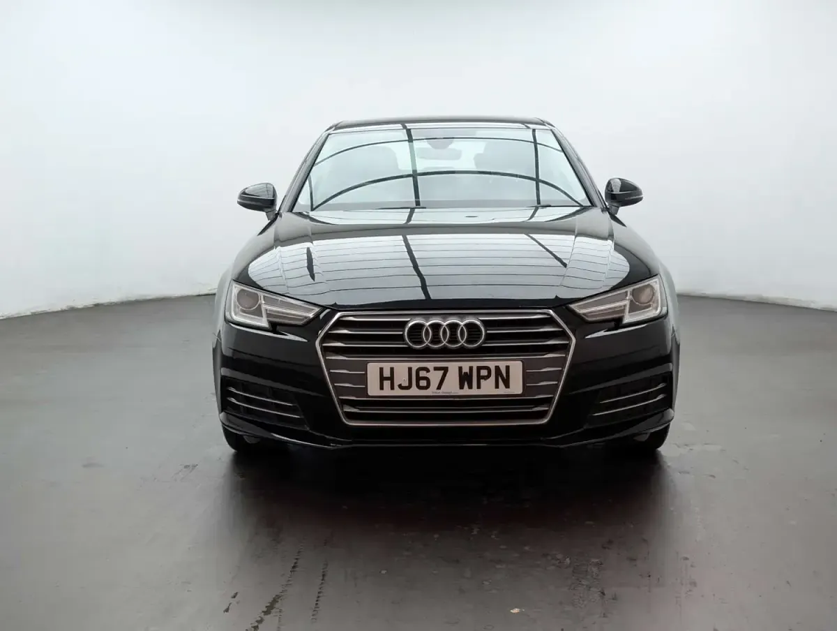 Second-hand Audi A4 Sport 150 CP (110 kW) 2017 Negru Berlinǎ