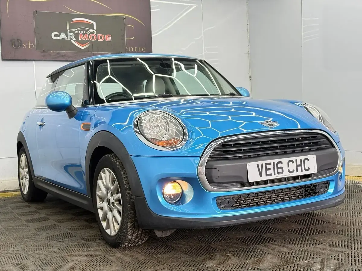 Used Mini ONE Hatch 102 HP (75 kW) 2016 Blue Hatchback