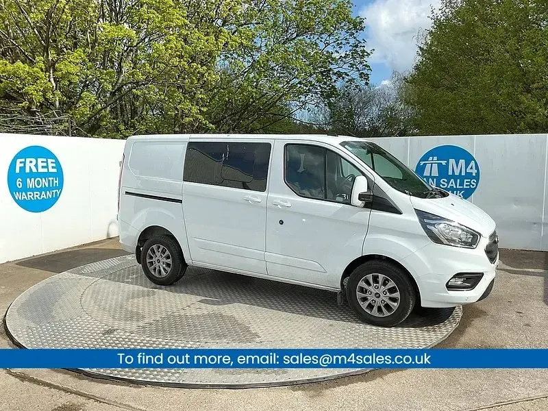 Used Ford Transit Custom Limited 170 HP (125 kW) 2022 White Van
