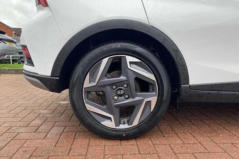 Used Hyundai Bayon Ultimate 2025 White SUV