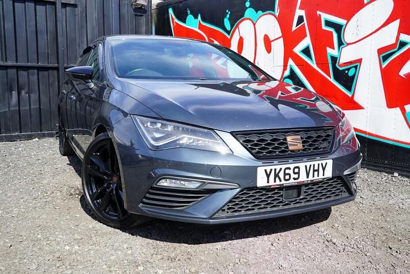 Used Seat Leon CUPRA 290 HP (213 kW) 2019 Grey Hatchback