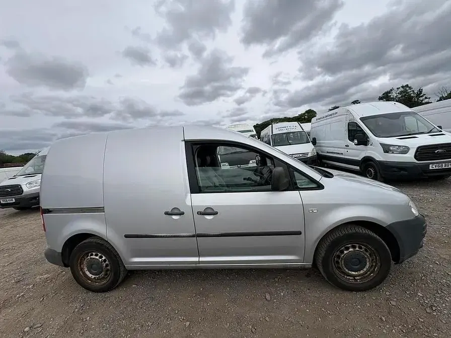 Used VW Caddy 104 HP (76 kW) 2008 Silver MPV