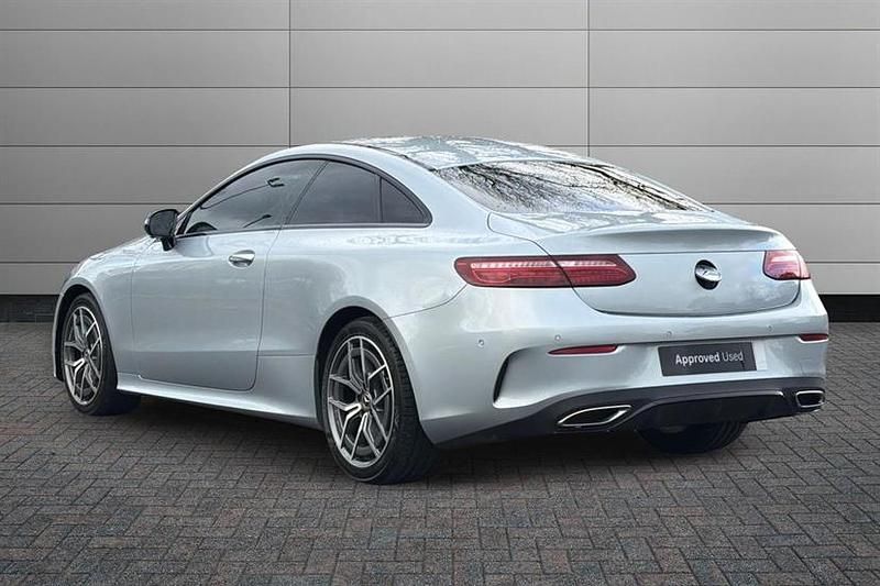 Used Mercedes E220 AMG Line Premium 194 HP (142 kW) 2021 Silver Coupe