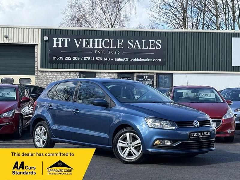 Used VW Polo Edition 60 HP (44 kW) 2017 Blue Hatchback