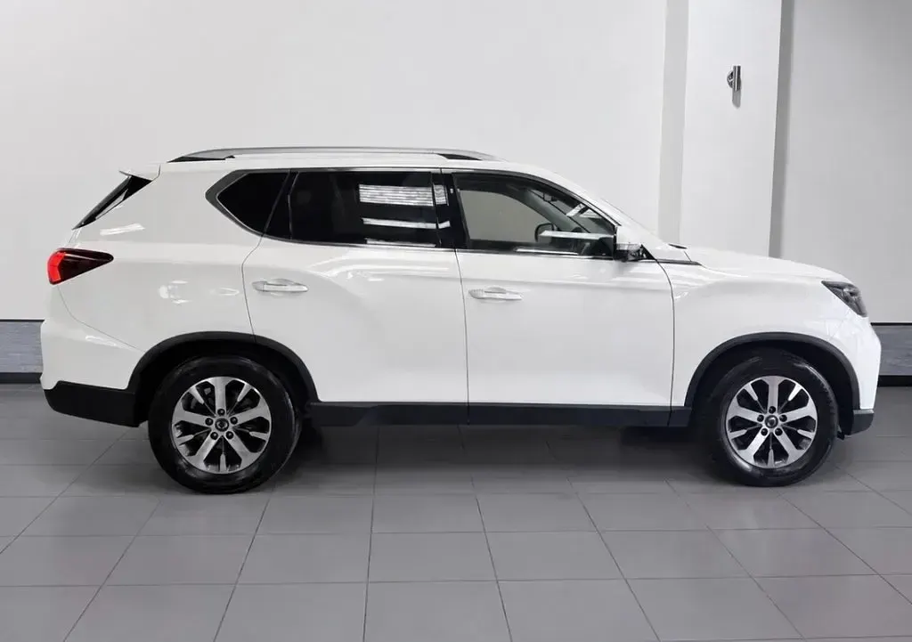 Used SsangYong Rexton 202 HP (148 kW) 2022 White SUV