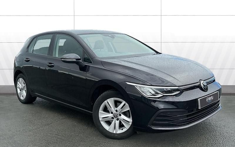Used 2024 VW Golf VIII Life Hatchback | £16,905 (Good price) - Image 1/4
