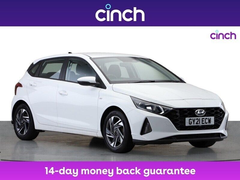 White Used 2021 Hyundai i20 SE Hatchback | £12,349 (Fair price) - Image 1/3