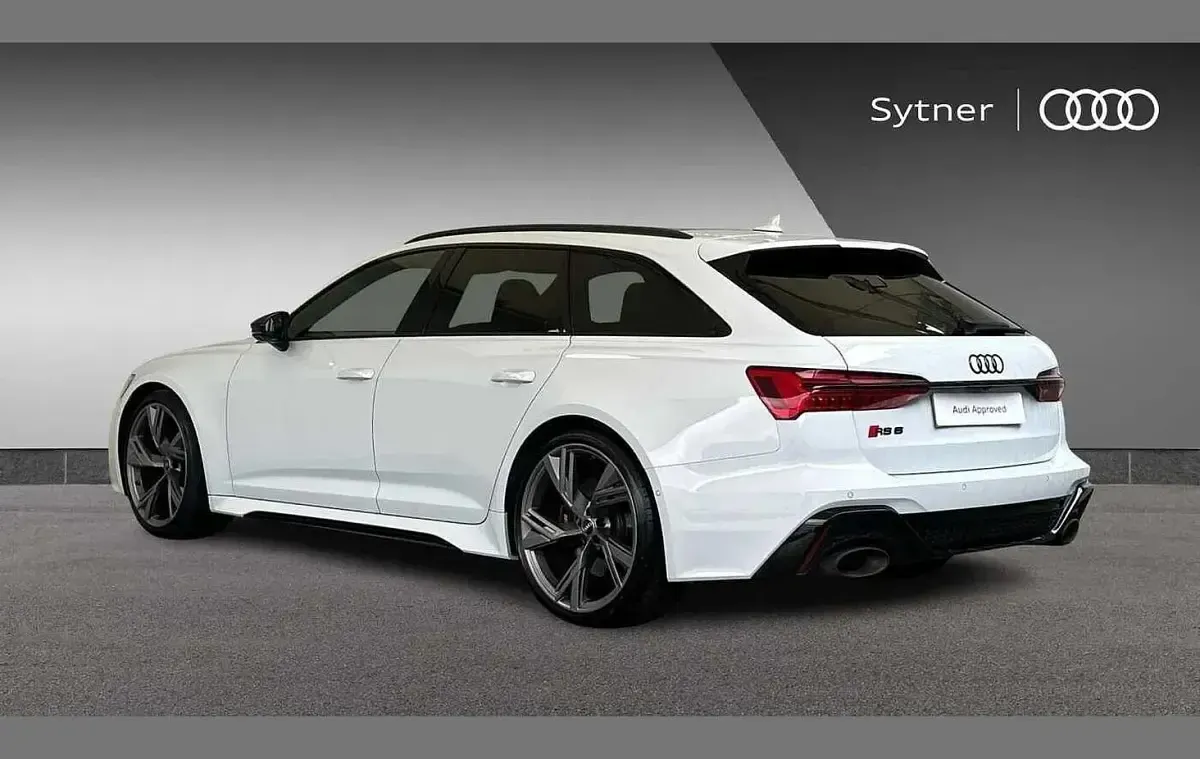 Used Audi RS6 Comfort 591 HP (434 kW) 2020 White Estate