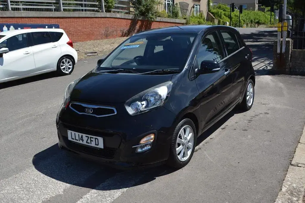 Used Kia Picanto 85 HP (62 kW) 2014 Black Hatchback