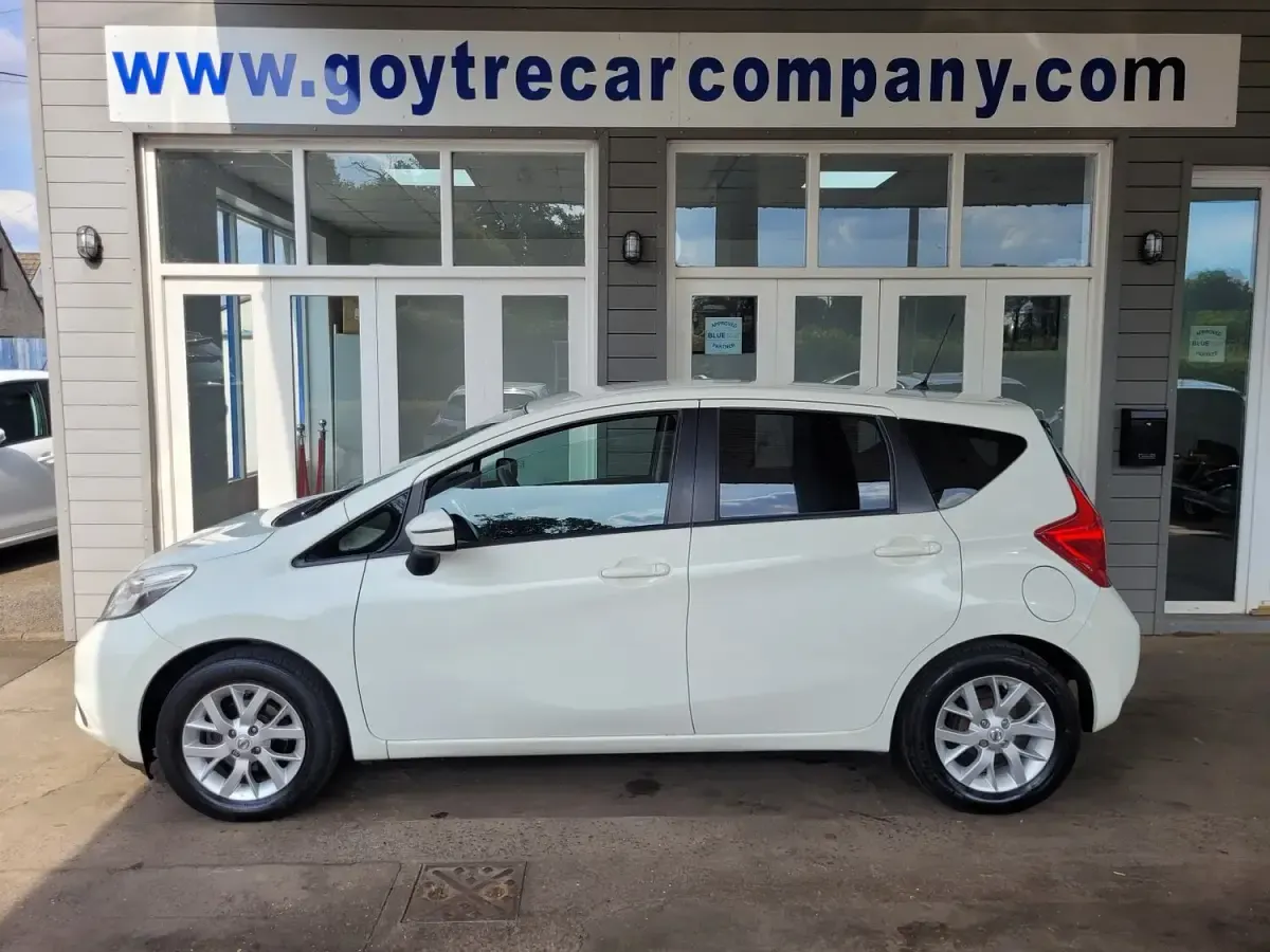 Used Nissan Note Acenta Premium 90 HP (66 kW) 2016 White Hatchback