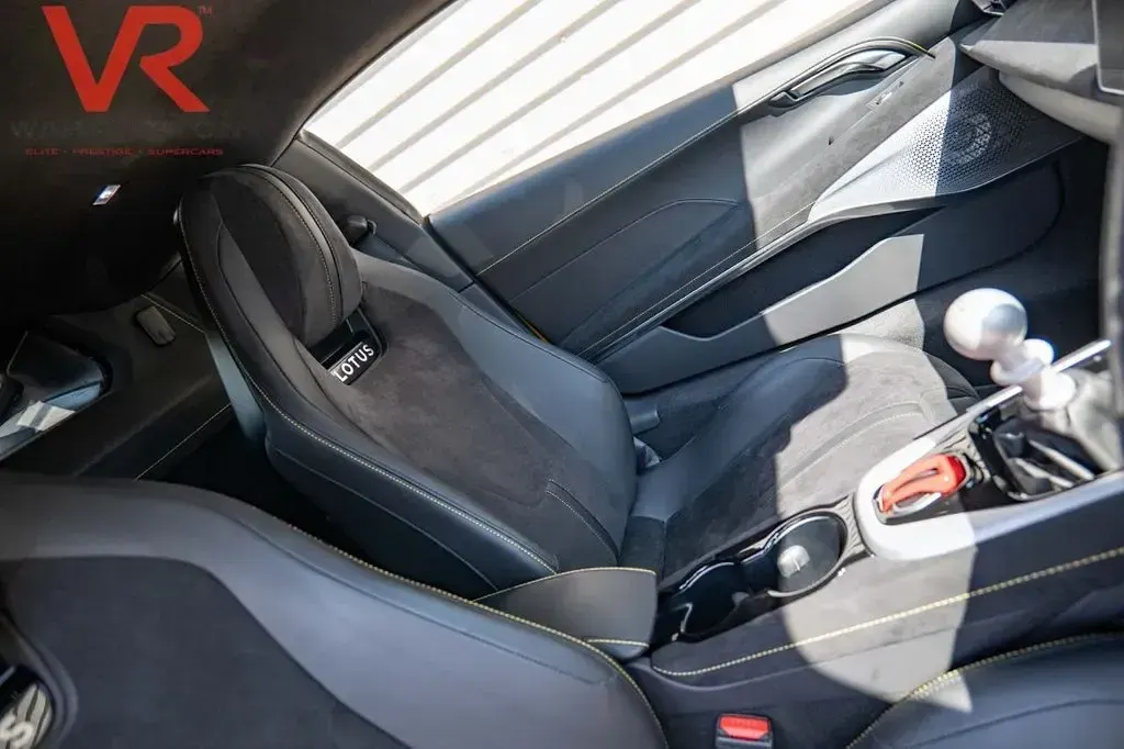 Used Lotus Emira 405 HP (297 kW) 2025 Yellow Coupe