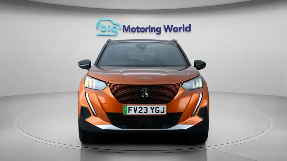 Used Peugeot e-2008 GT 100 kW (136 HP) 2023 Orange SUV
