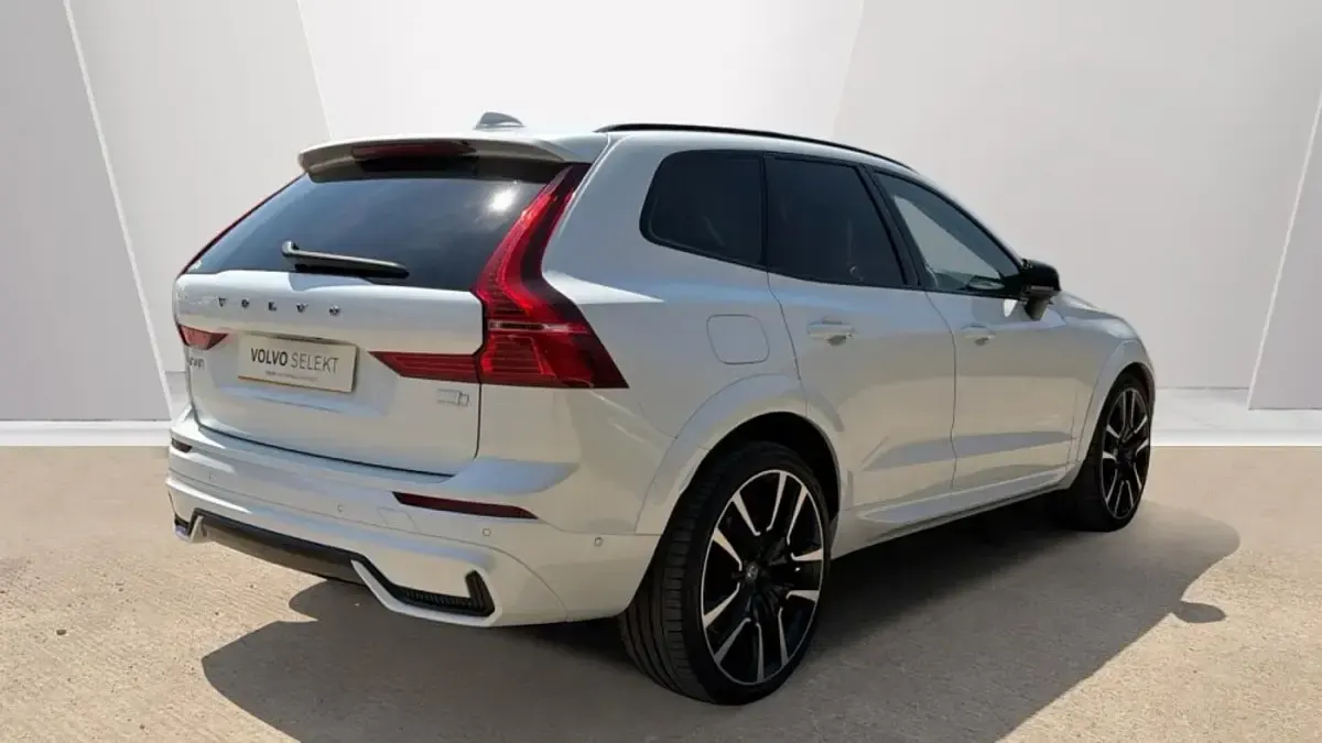 Used Volvo XC60 Ultimate 449 HP (330 kW) 2022 Crystal white SUV
