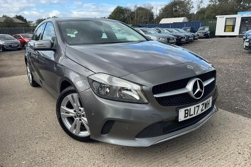 Used Mercedes A180 Executive 109 HP (80 kW) 2017