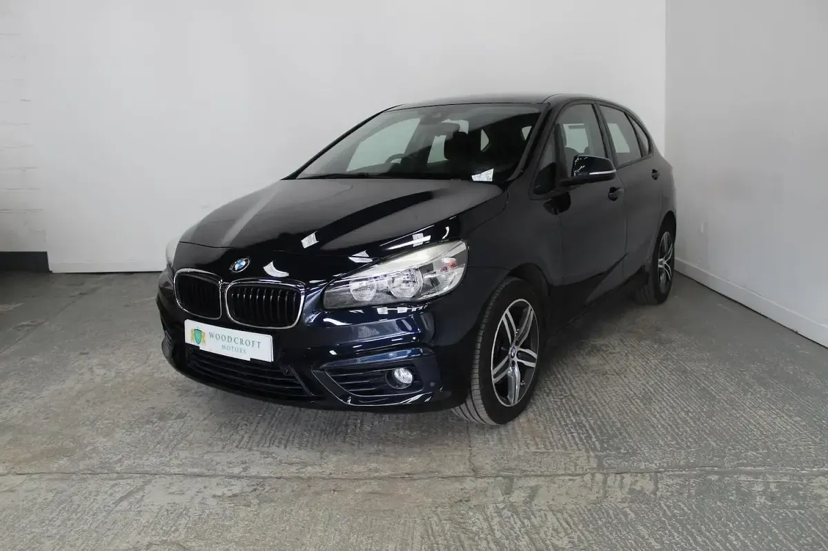 Used BMW 218 Sport Line 2017 Blue Hatchback