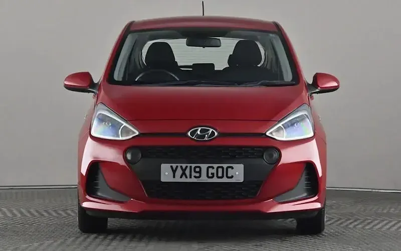 Used Hyundai i10 SE 88 HP (64 kW) 2019 Red Hatchback