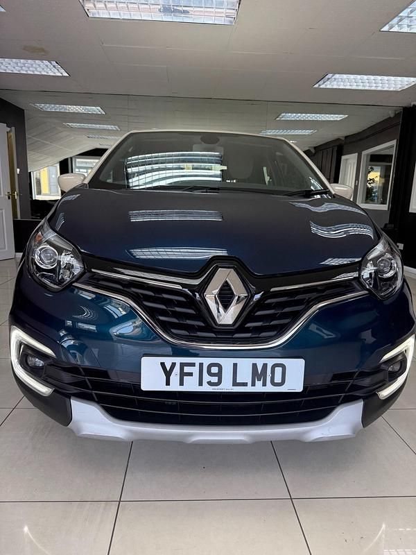 Used Renault Captur Iconic 2019 Blue SUV