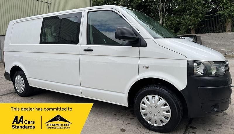 White Used 2015 VW T5 Startline Van | £6,995 (Good price) - Image 1/2