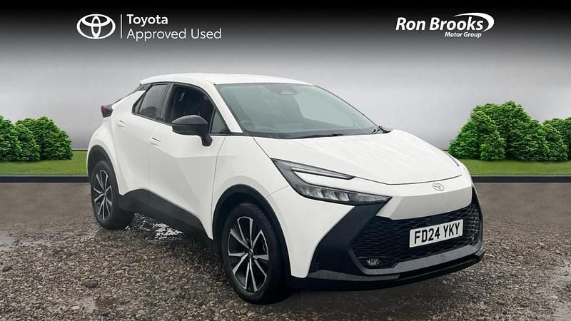 White Used 2024 Toyota C-HR Design SUV | £25,000 (A bit pricey) - Image 1/4