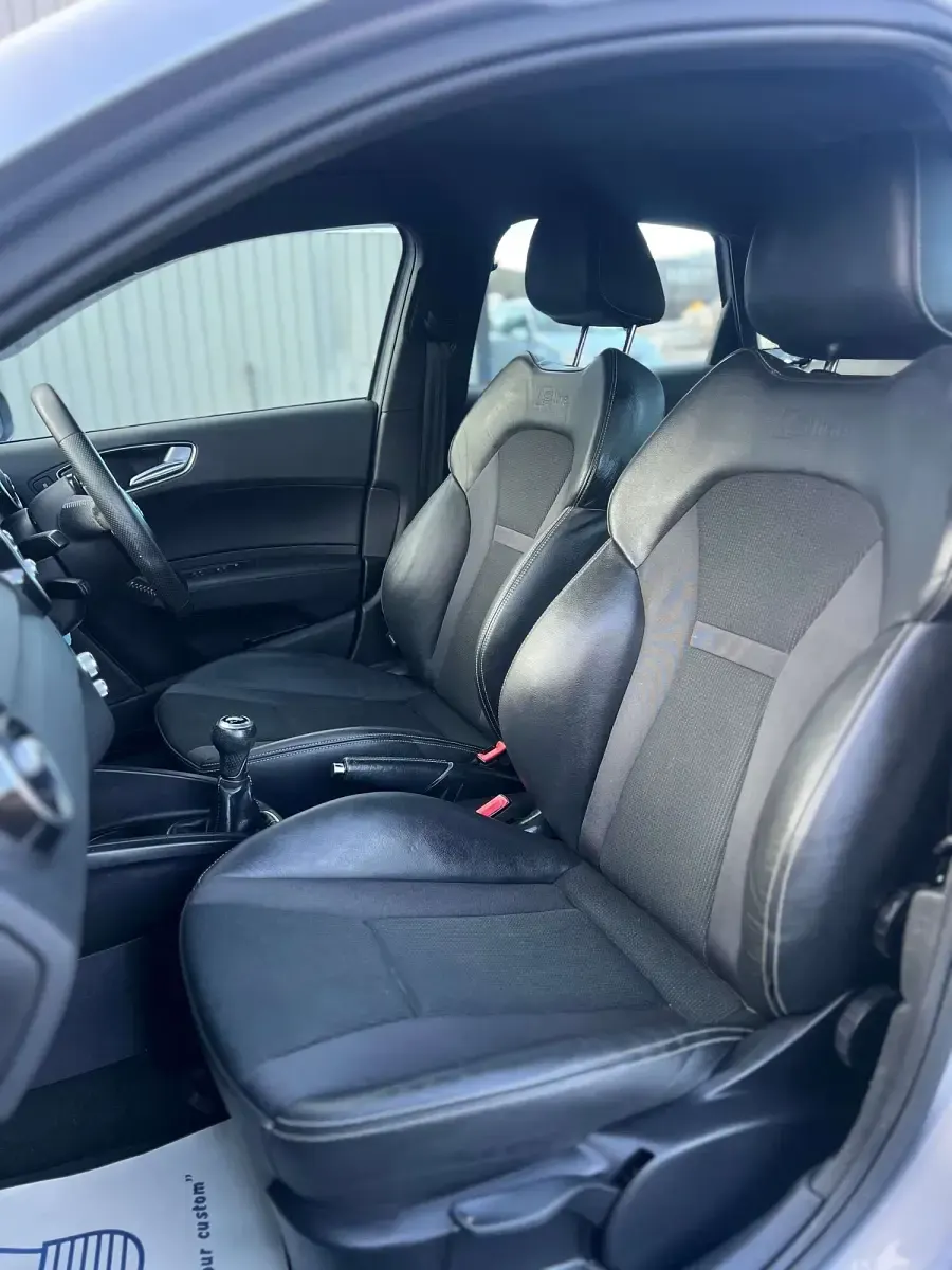 Usado Audi A1 Sportback S-Line 116 HP (85 kW) 2015 Prateado Citadino