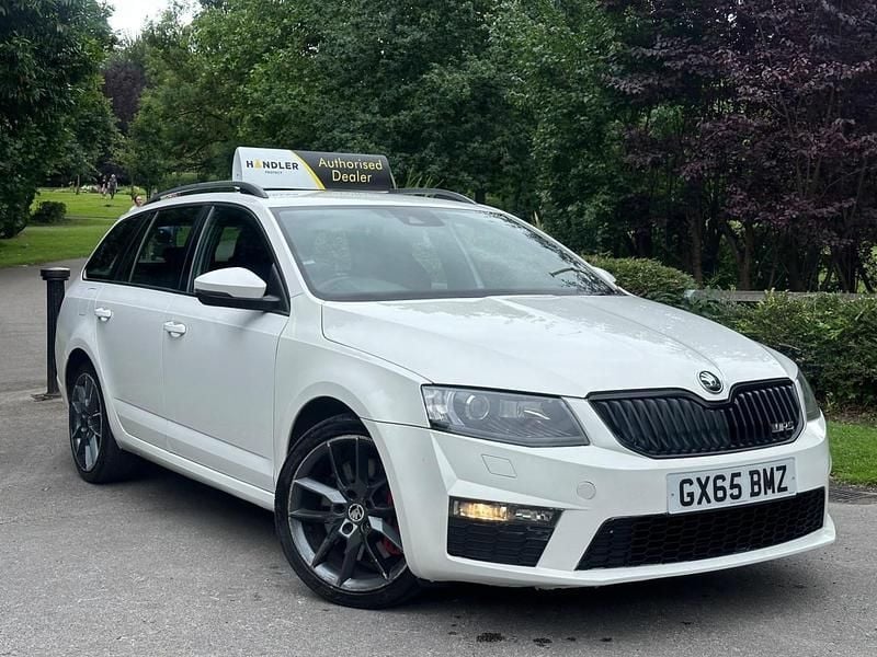 White Used 2015 Skoda Octavia vRS Estate | £7,495 (Fair price) - Image 1/4