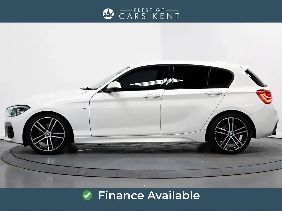 Used BMW 125 M Sport 220 HP (161 kW) 2018 White Hatchback