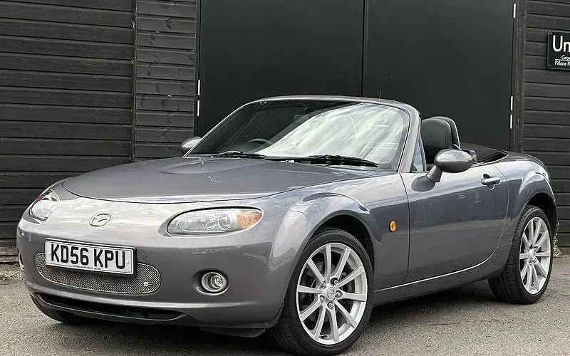 Used Mazda MX5 Inclusive 160 HP (117 kW) 2006 Grey Cabriolet