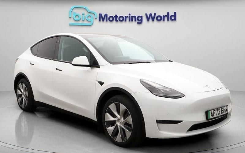 Used 2025 Tesla Model Y Long Range AWD SUV | £23,700 (Super price) - Image 1/4