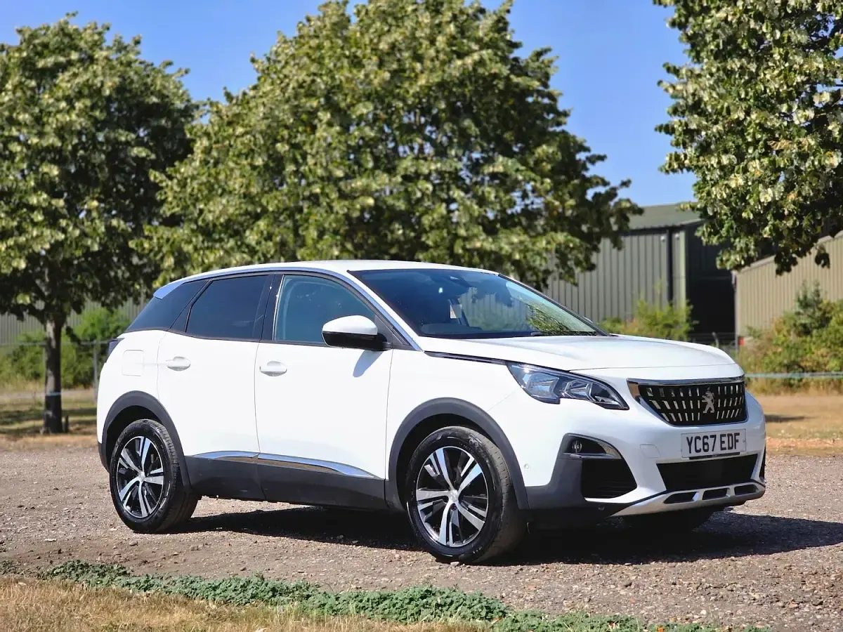 Used Peugeot 3008 Allure 130 HP (95 kW) 2017 White SUV