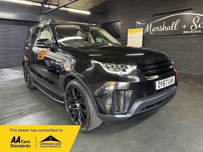 Black Used 2017 Land Rover Discovery 5 HSE Luxury SUV | £23,499 (A bit pricey) - Image 1/4