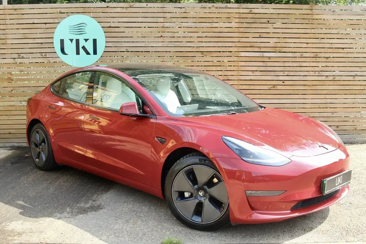 Used Tesla Model 3 366 kW (498 HP) 2021 Red Sedan