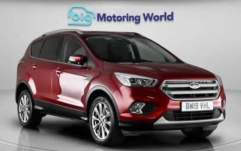 Usado Ford Kuga Titanium 120 CV (88 kW) 2019 SUV