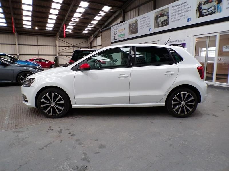Used VW Polo Beats 90 HP (66 kW) 2017 White Hatchback