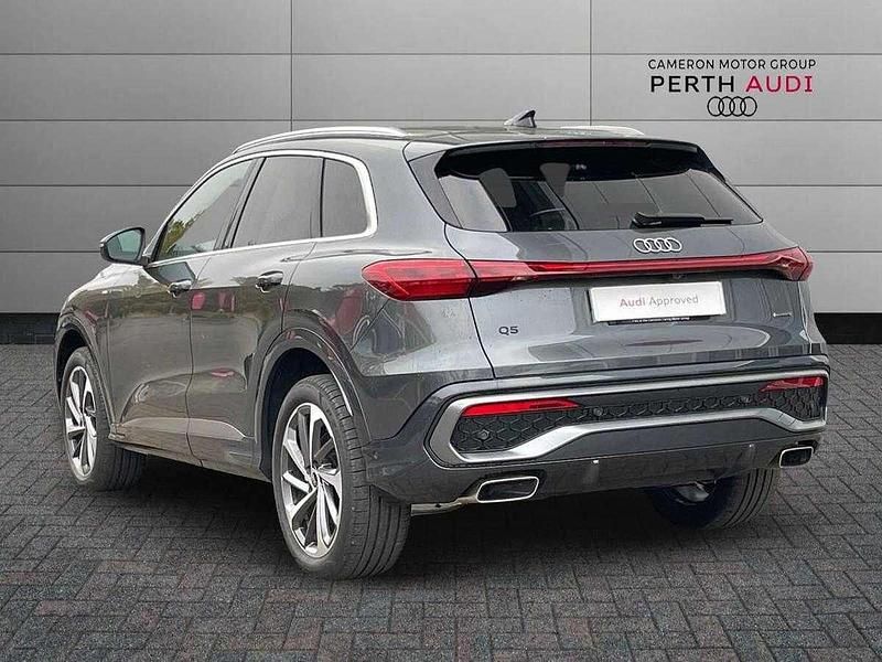 New Audi Q5 S-Line 201 HP (147 kW) 2025 Grey SUV